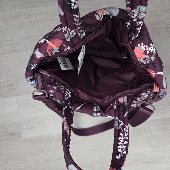 Vera Bradley Floral Purple Women's Bag - Picture 3 of 3